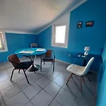 App Losinj شقة *